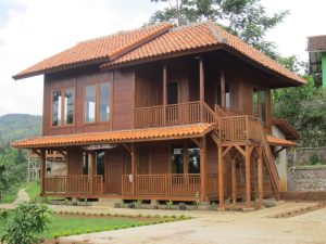 Perkembangan Rumah Panggung Kayu Tradisional Desa Woloan